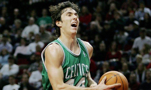 Ish basketbollisti i NBA-së, Jiri Welsch viziton Kosovën